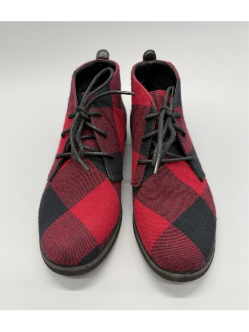 G.H. Bass & Co. Elyse Red Plaid Lace Up Ankle Boots Women’s Size 6.5